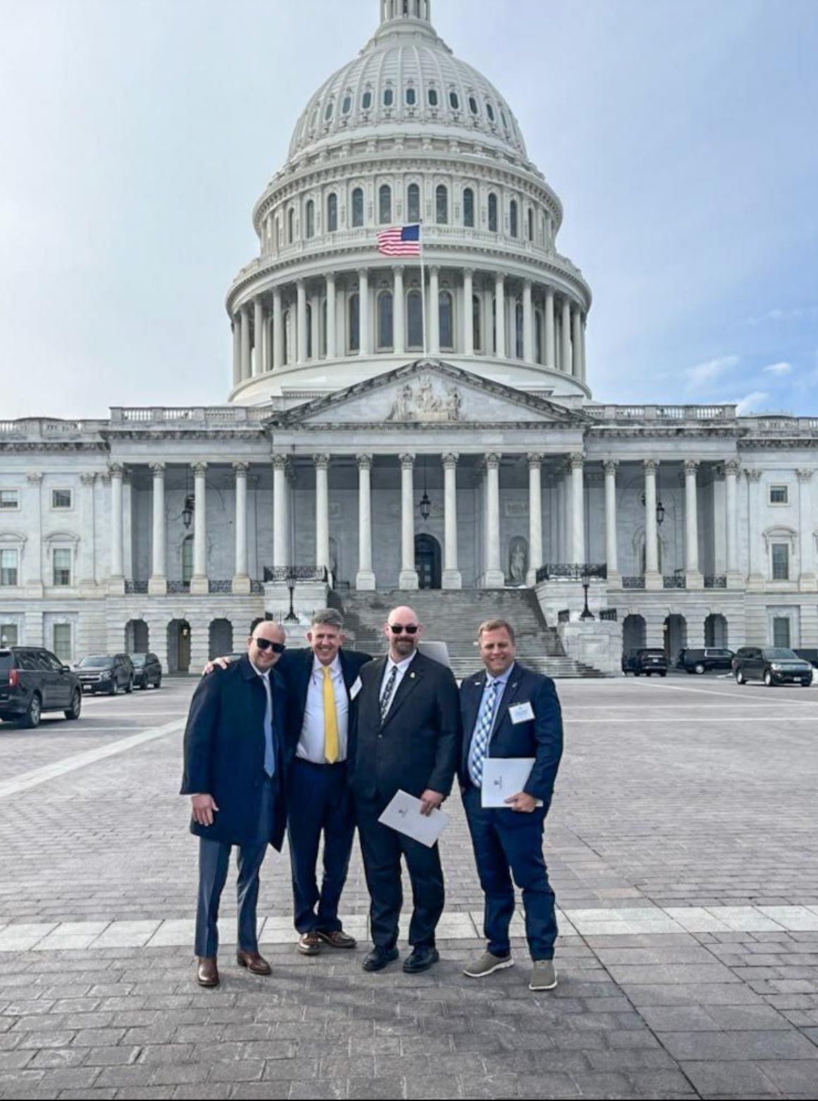 𝗙𝗿𝗼𝗺 𝘁𝗵𝗲 𝗪𝗮𝘁𝗲𝗿𝘄𝗮𝘆𝘀 𝘁𝗼 𝗪𝗮𝘀𝗵𝗶𝗻𝗴𝘁𝗼𝗻: 𝗦𝗵𝗼𝘄𝗶𝗻𝗴 𝗨𝗽 𝗳𝗼𝗿 𝘁𝗵𝗲 𝗜𝗻𝗳𝗿𝗮𝘀𝘁𝗿𝘂𝗰𝘁𝘂𝗿𝗲 𝗧𝗵𝗮𝘁 𝗠𝗼𝘃𝗲𝘀 𝗔𝗺𝗲𝗿𝗶𝗰𝗮